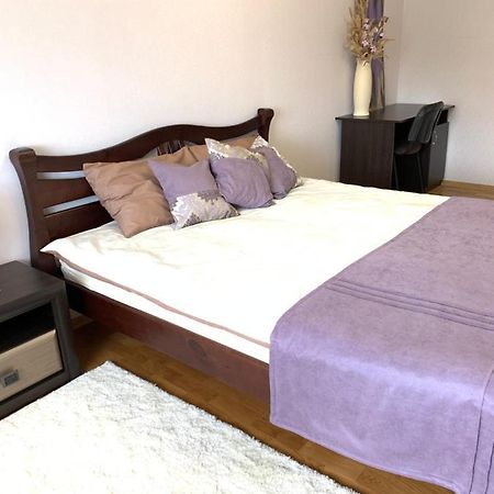 Центр. Поруч Парк Та Став Apartment Ternopil Bagian luar foto