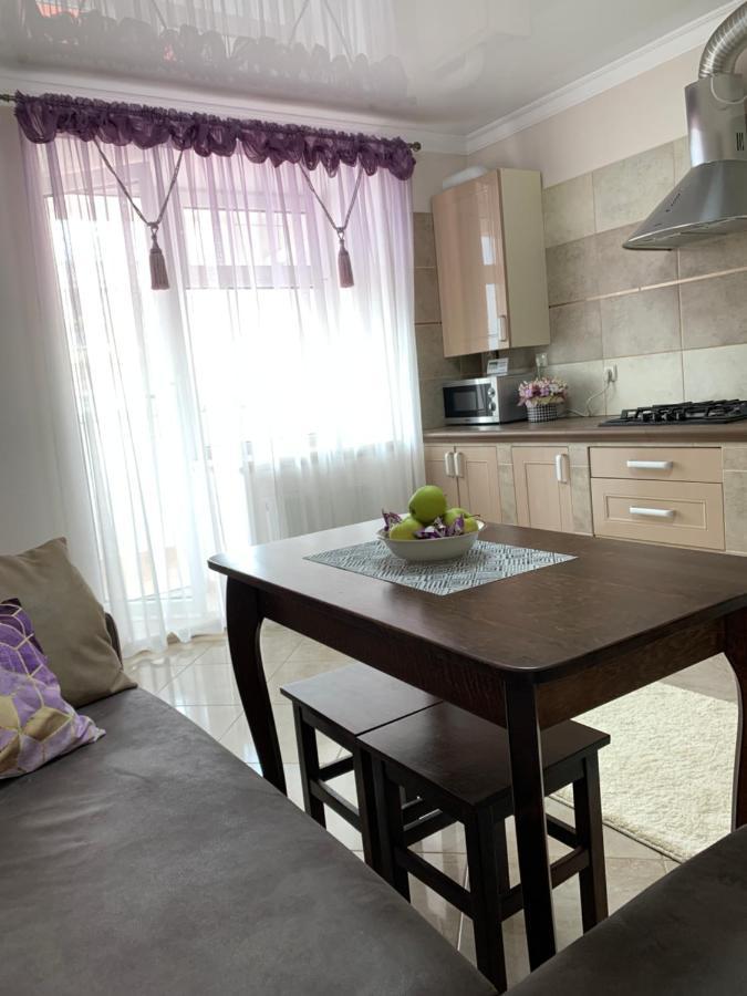 Центр. Поруч Парк Та Став Apartment Ternopil Bagian luar foto
