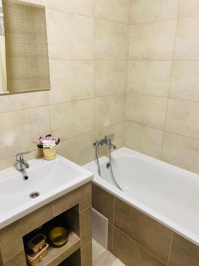 Центр. Поруч Парк Та Став Apartment Ternopil Bagian luar foto