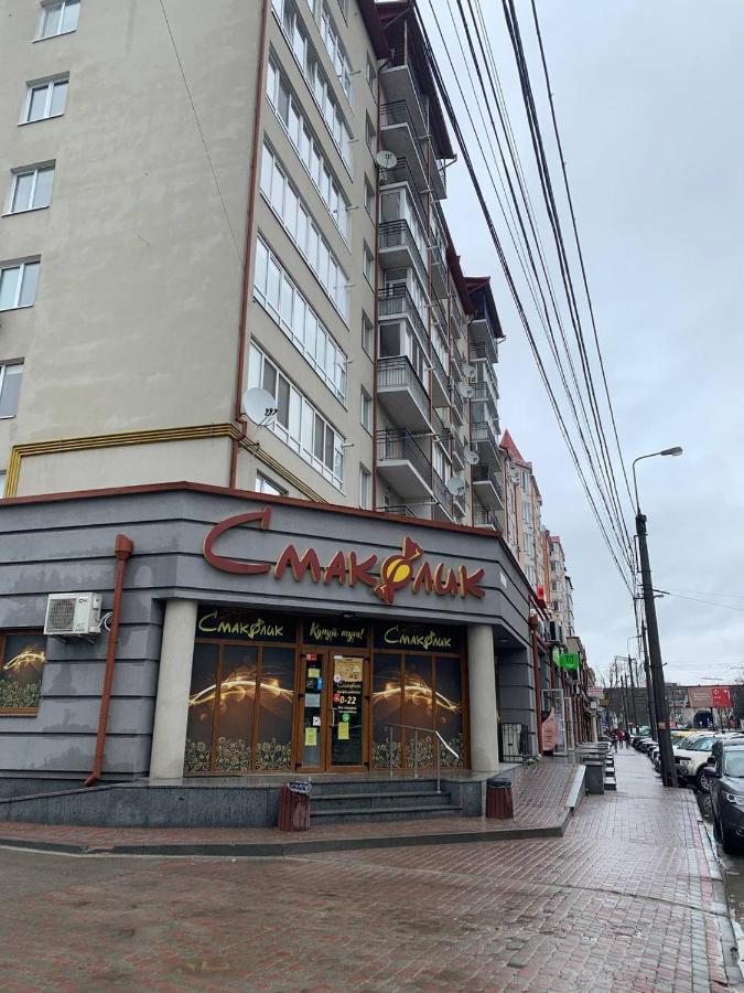 Центр. Поруч Парк Та Став Apartment Ternopil Bagian luar foto